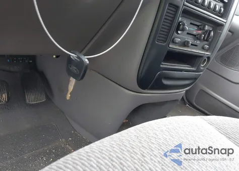 2000 Ford Windstar Lx z USA, uszkodzony, nr VIN 2FMZA5142YBC02251